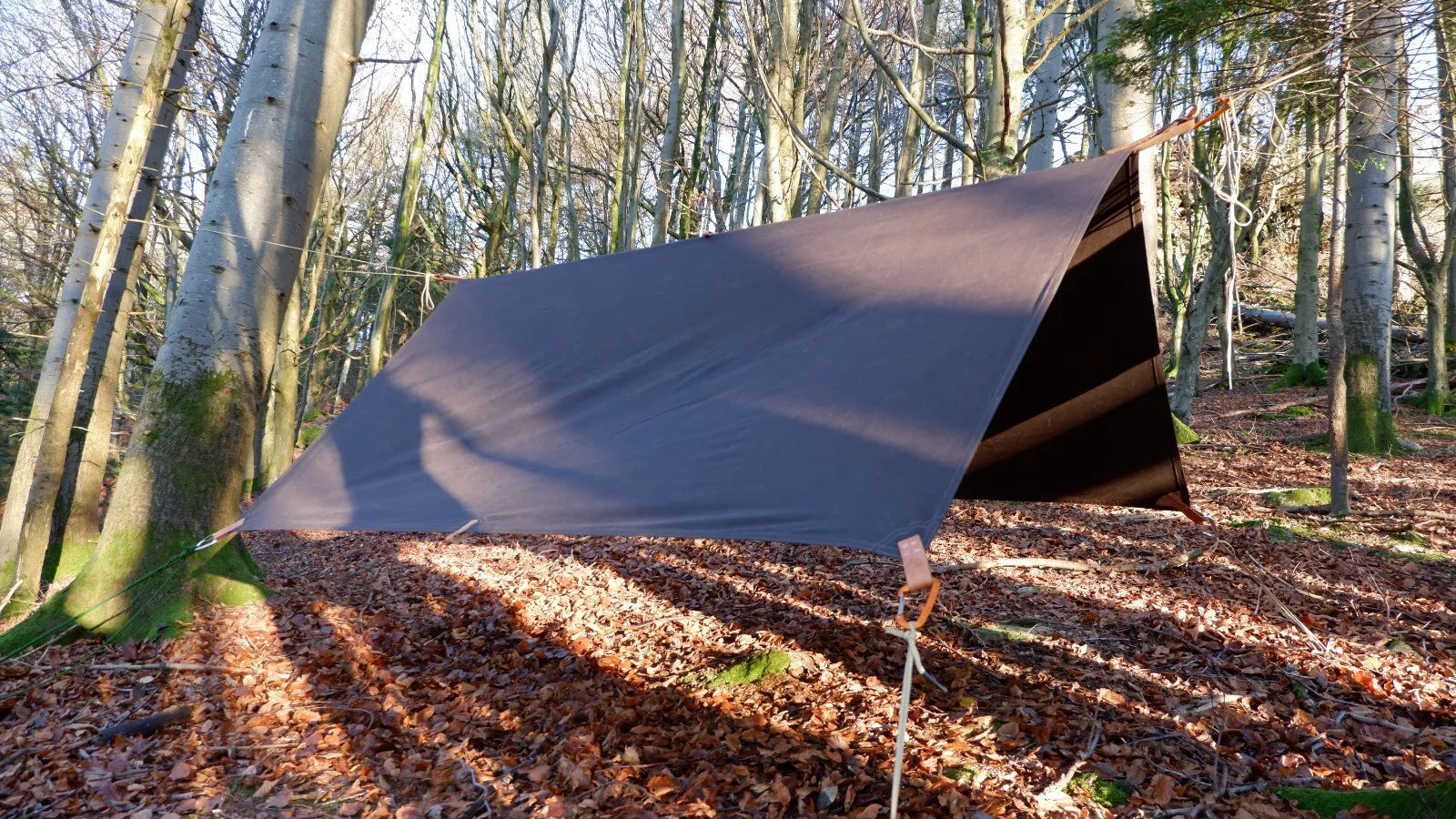 tasmanian tiger tarp 8' x 8' SIMPLE CLASSIC tarp, waxed canvas & leather tie outs – Thornhill UltraHeavy