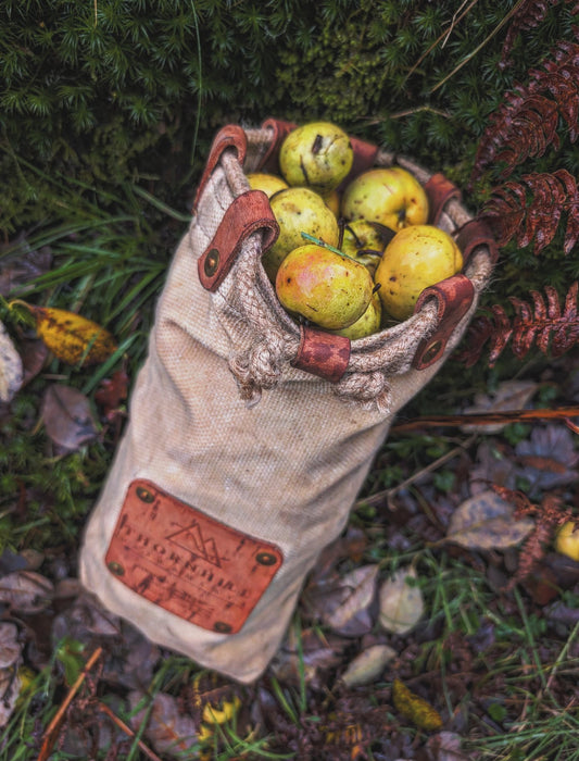 Foraging pouch/ dump bag