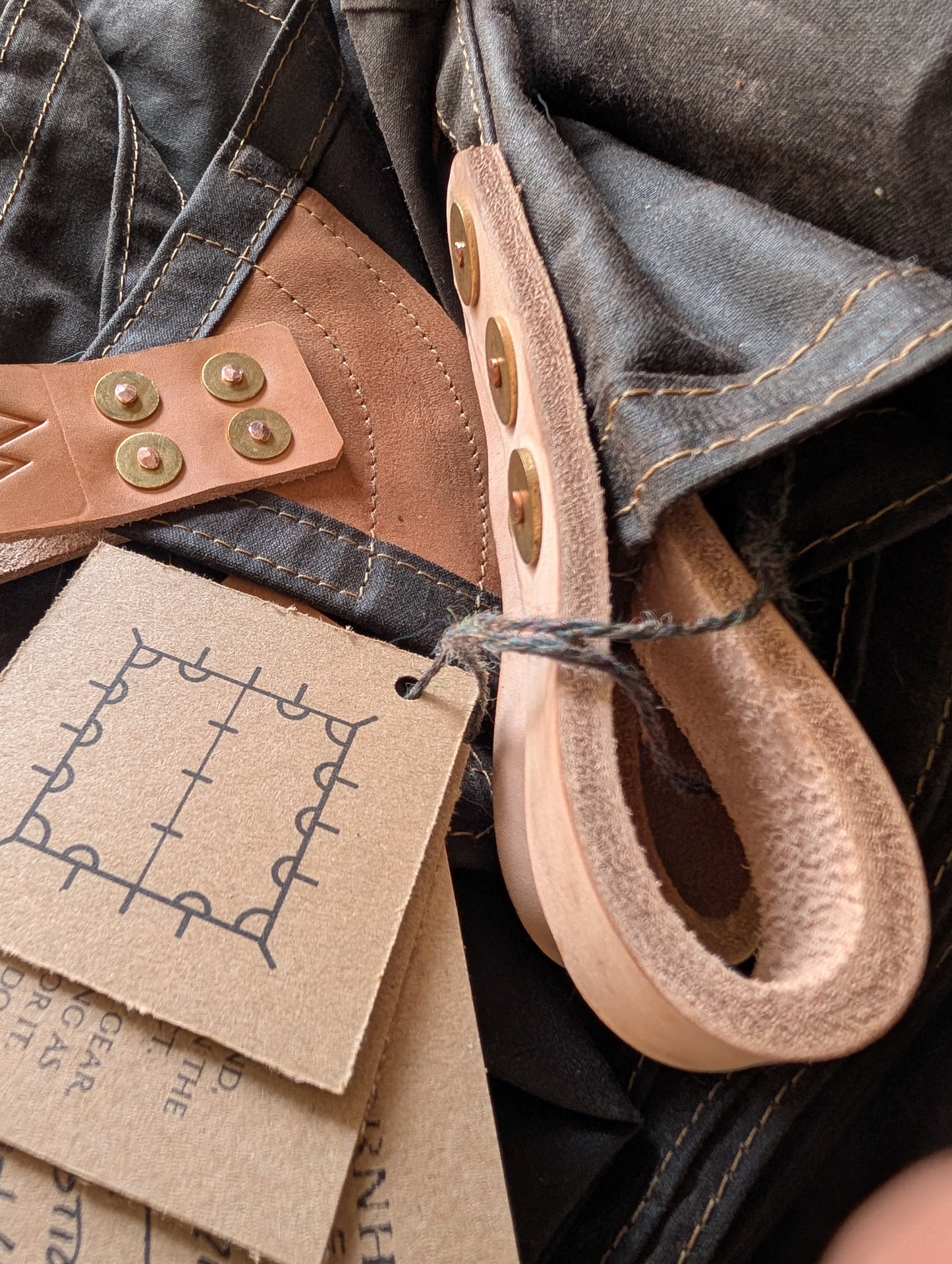 3m x 3m CLASSIC tarp, waxed canvas & leather tie outs