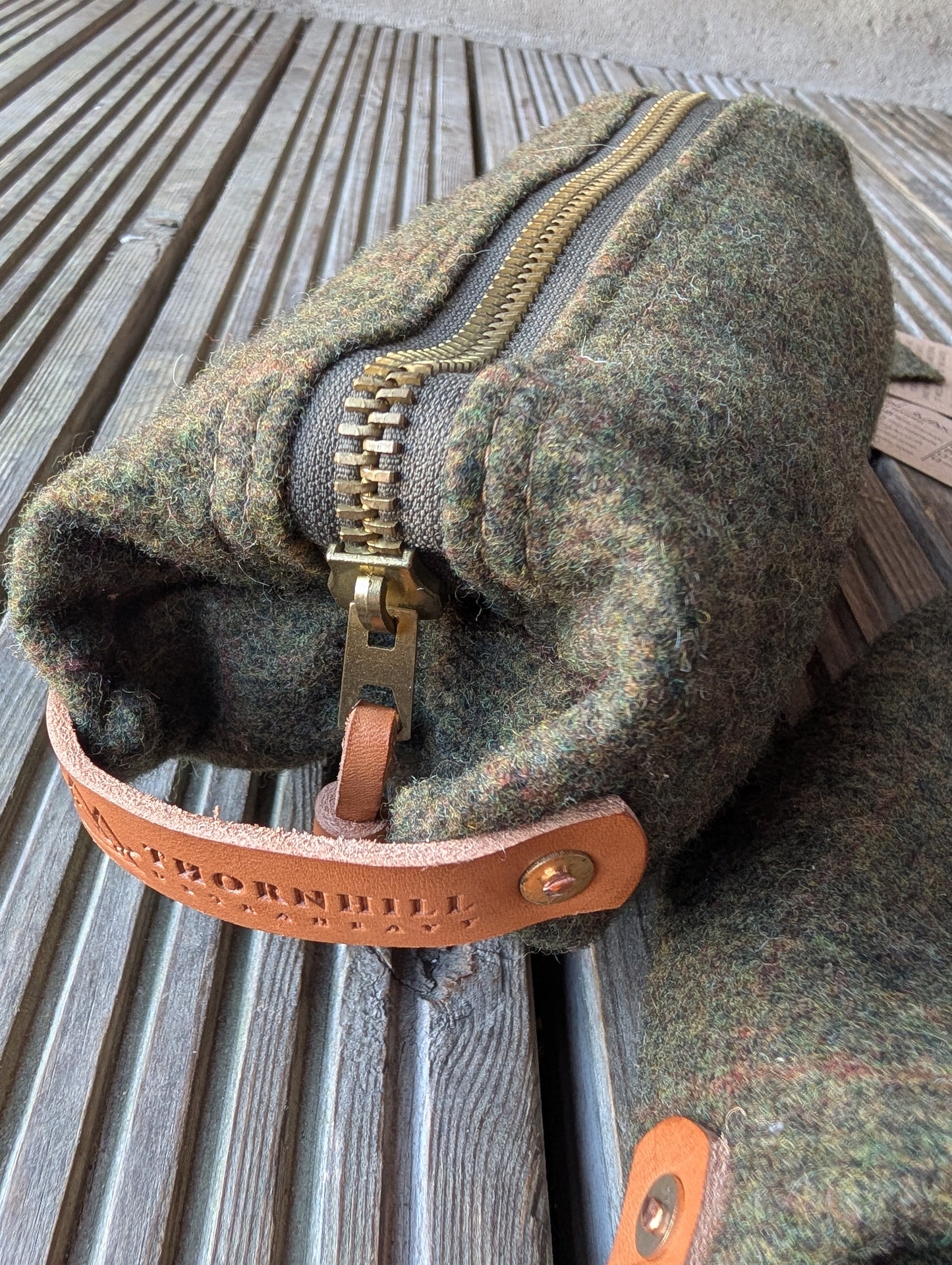 Wool 'n' wax  dopp bag, double-lined with vacu leather handles (Copy)