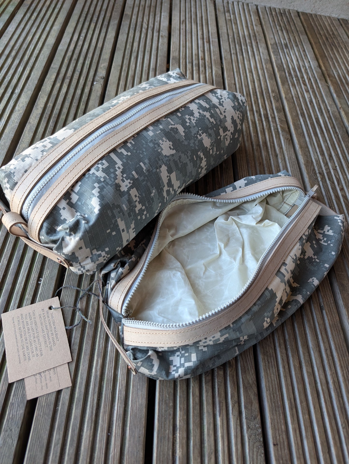 Digital camouflage large dopp bag, double-lined with leather handles and trim