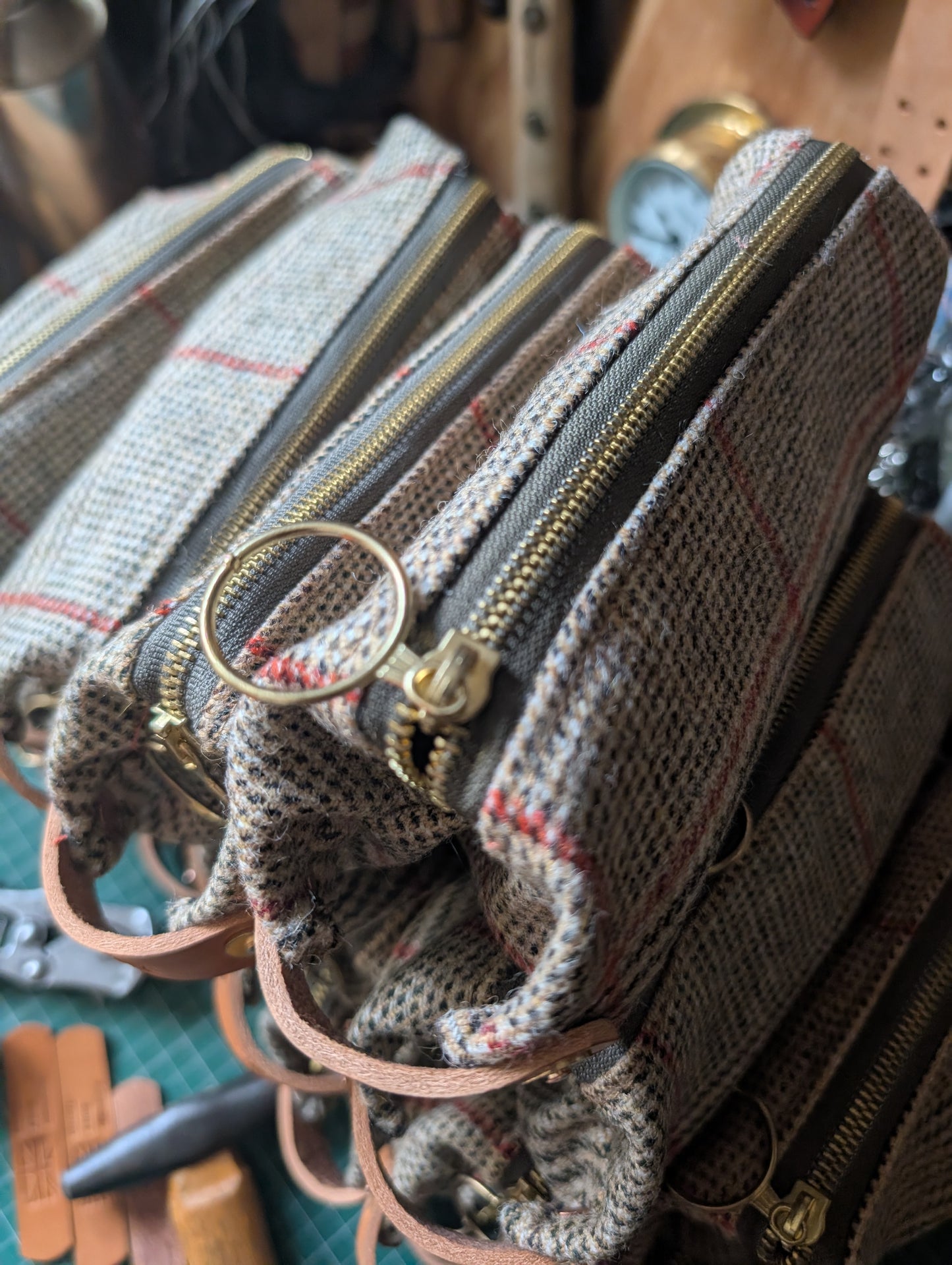 Wool 'n' wax  dopp bag, double-lined with leather handles