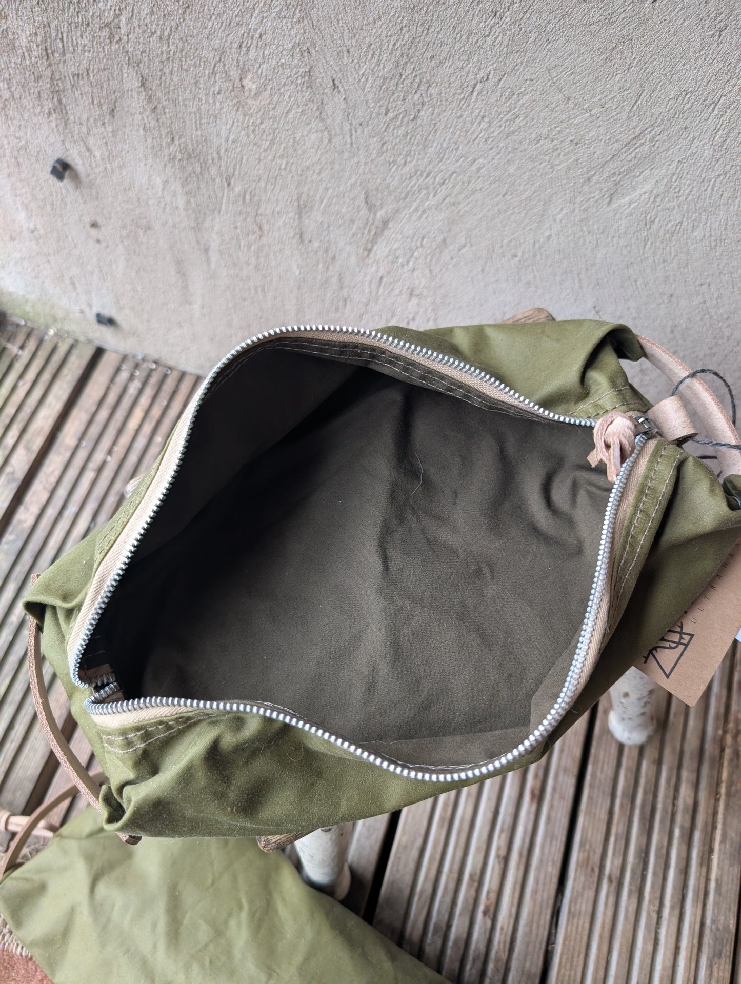 Dopp bag, double-layer waxed canvas packing cube with leather handles