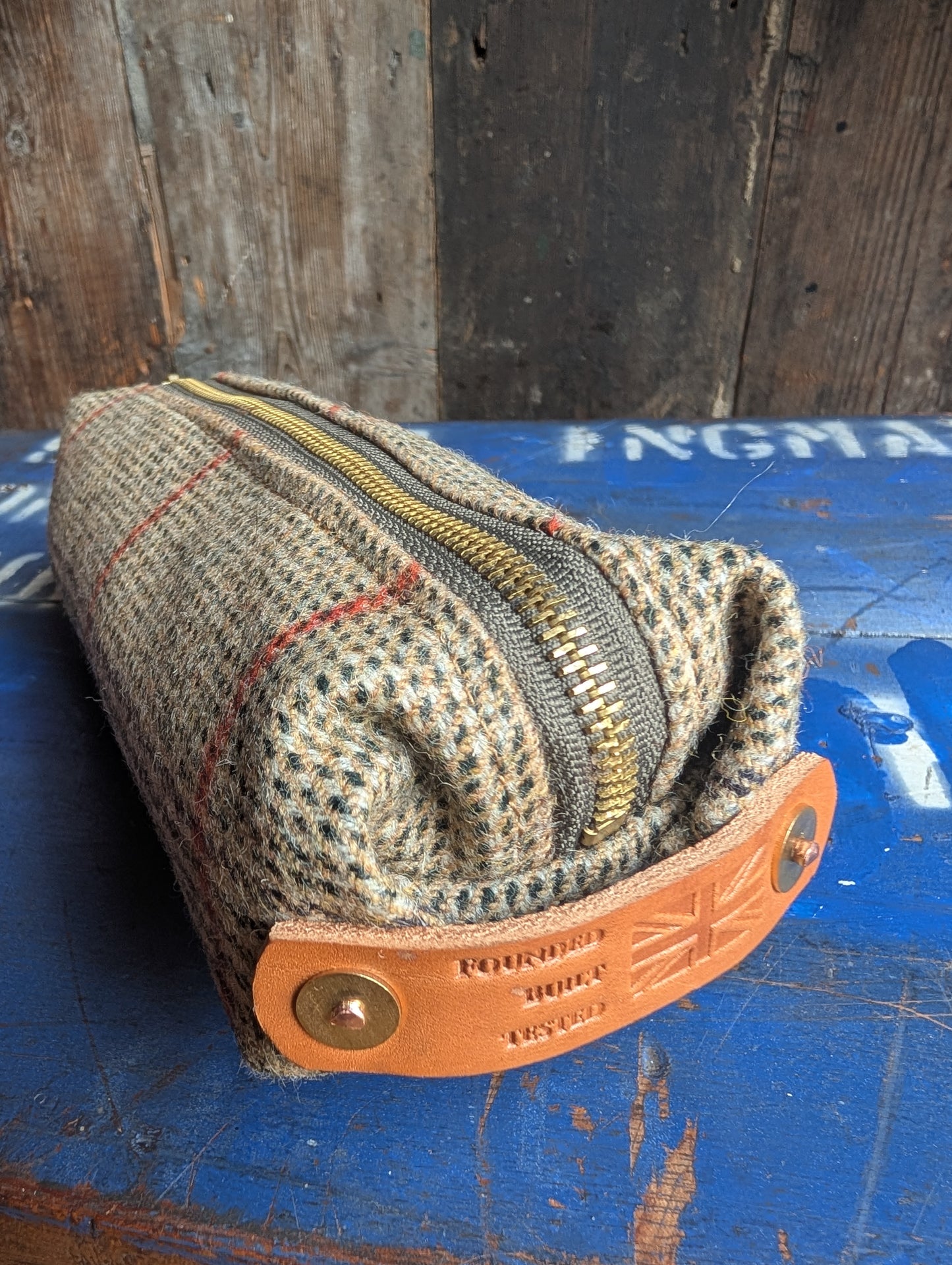 Wool 'n' wax  dopp bag, double-lined with leather handles