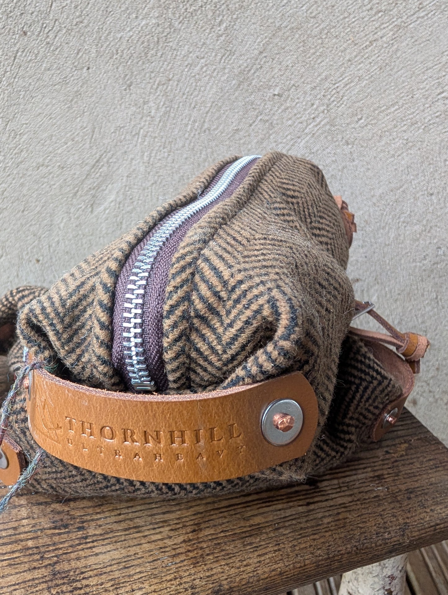 Sale Harris Tweed Wool 'n' wax  dopp bag, double-lined with leather handles