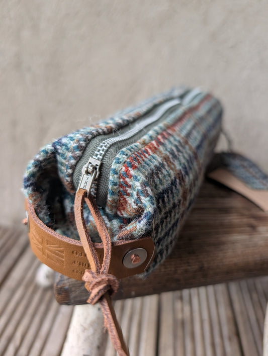 Sale Tweed Wool 'n' wax  dopp bag, double-lined with leather handles
