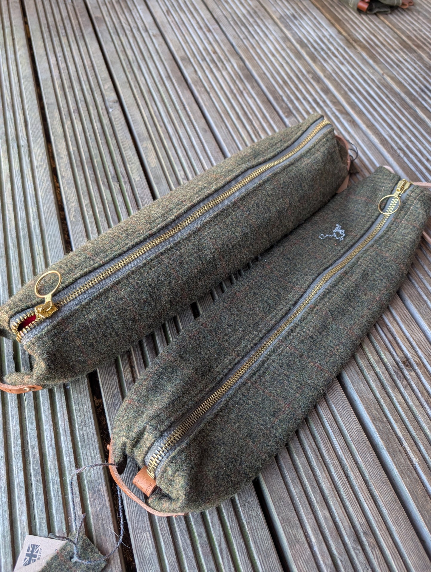 Wool 'n' wax skinny dopp bag, double-lined with vachetta leather handles