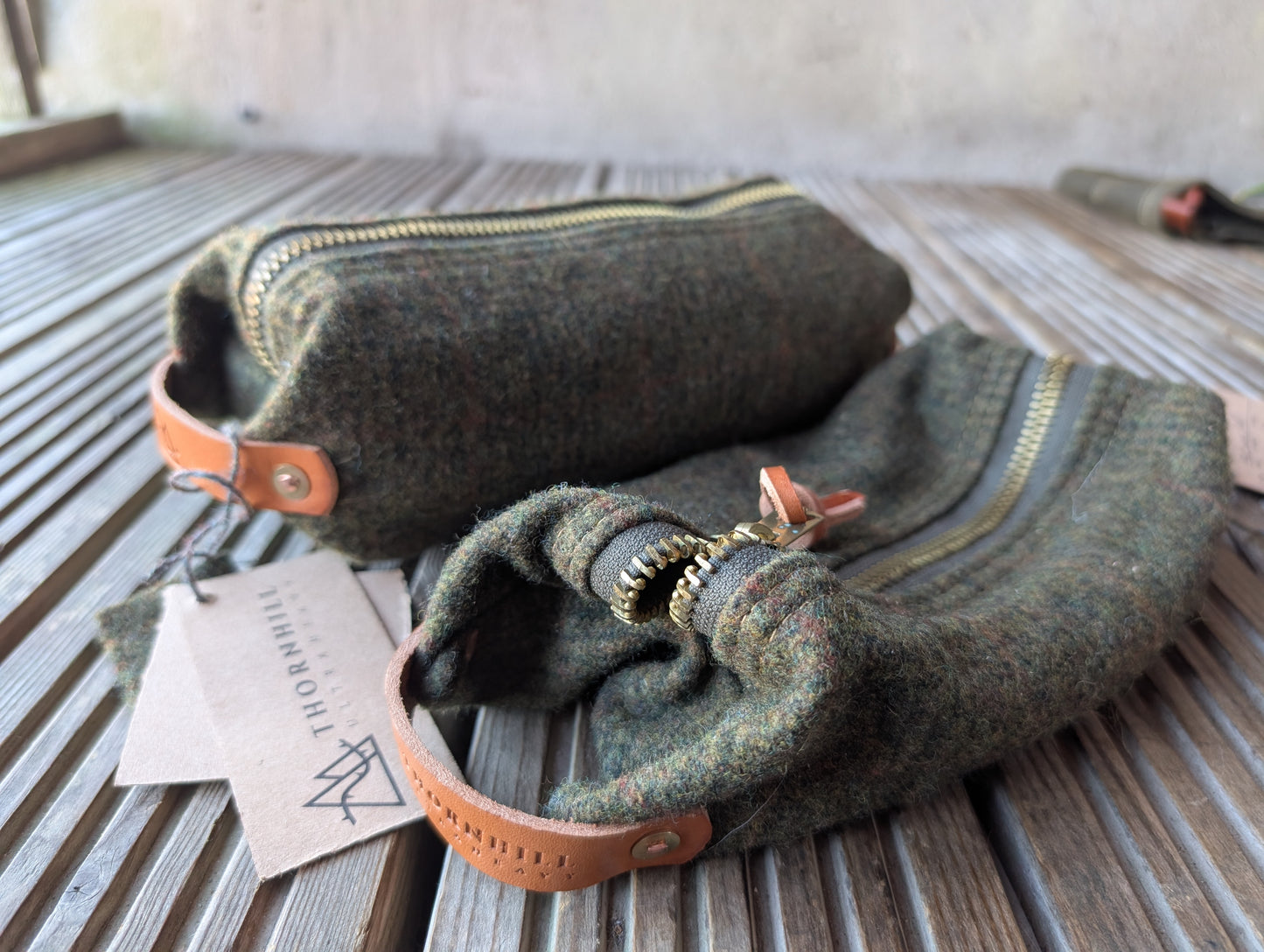 Wool 'n' wax  dopp bag, double-lined with vacu leather handles (Copy)