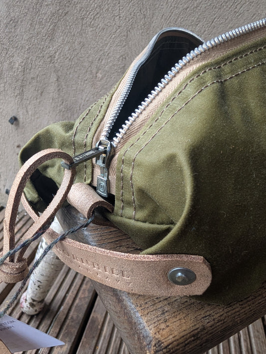 Dopp bag, double-layer waxed canvas packing cube with leather handles