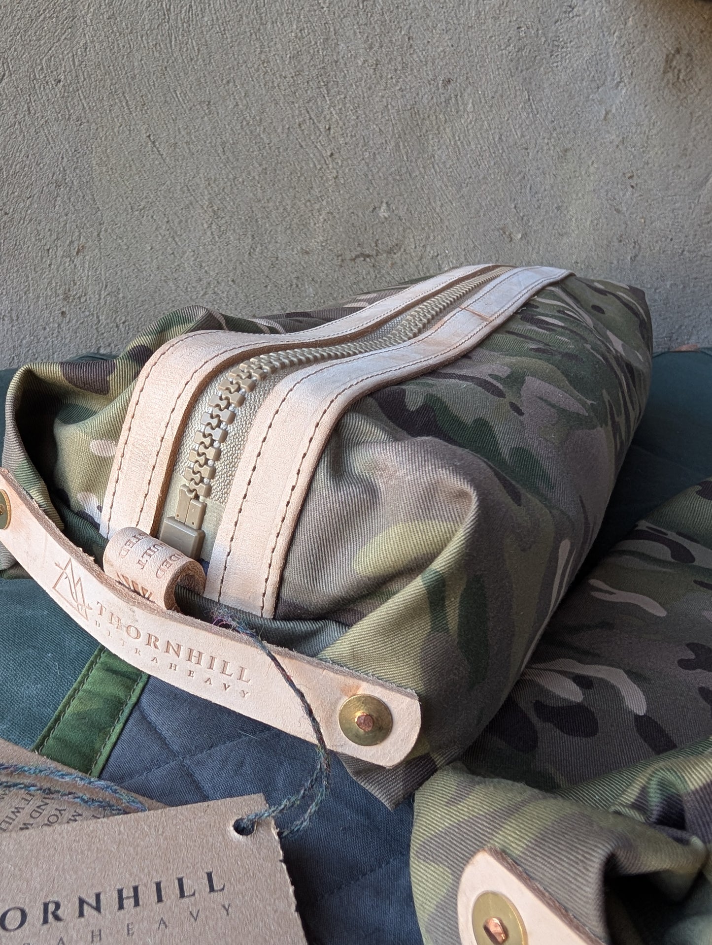 MTP large dopp bag, double-lined with leather handlesb and trim