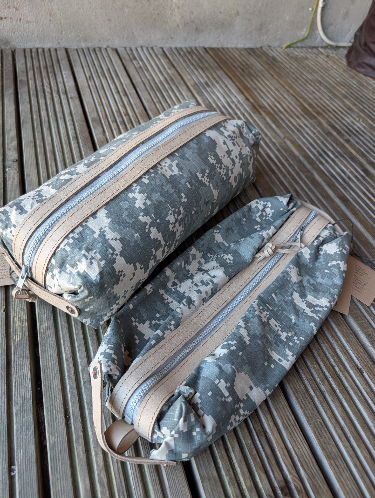 Digital camouflage large dopp bag, double-lined with leather handles and trim