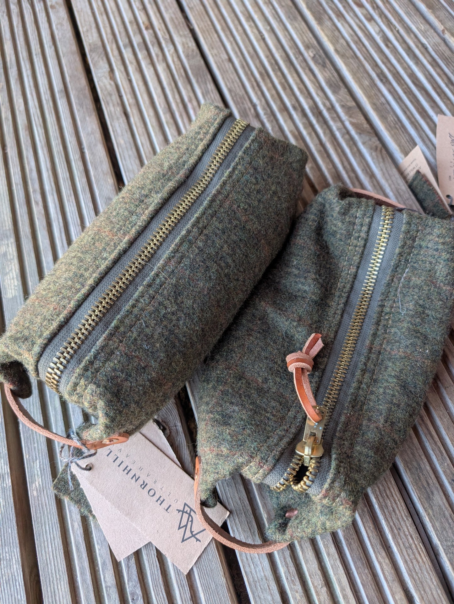 Wool 'n' wax  dopp bag, double-lined with vacu leather handles (Copy)